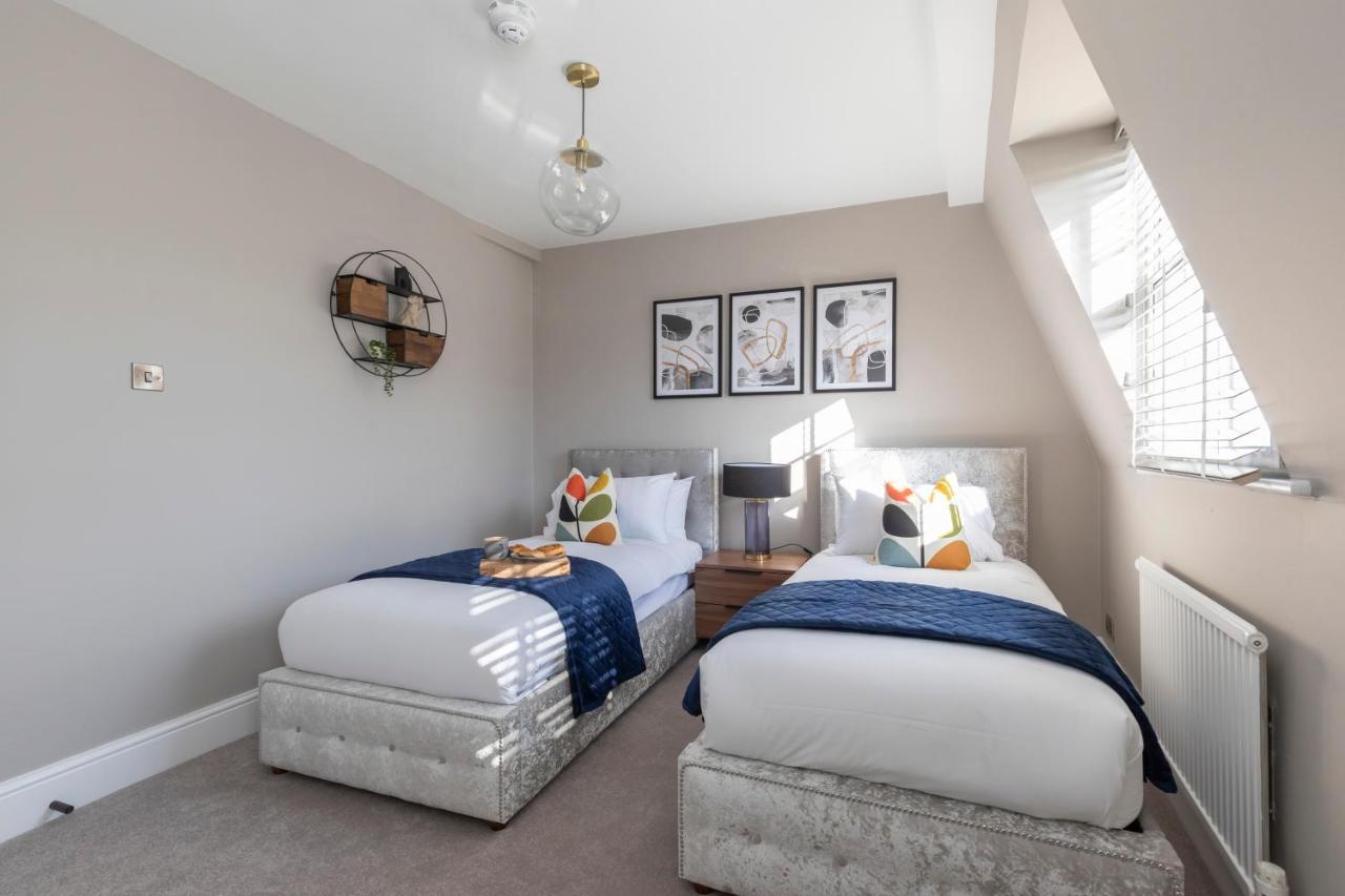 Elliot Oliver - Laverham House - Stunning 6 Bedroom Regency House With Parking Appartement *