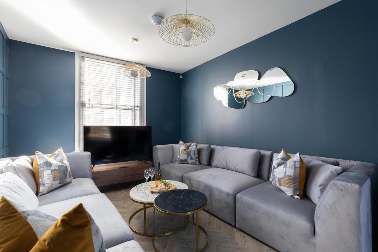 Elliot Oliver - Laverham House - Stunning 6 Bedroom Regency House With Parking Cheltenham